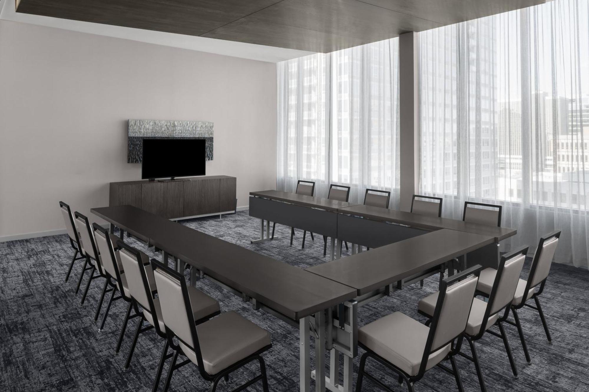 Ac Hotel By Marriott St. Louis Clayton Bagian luar foto