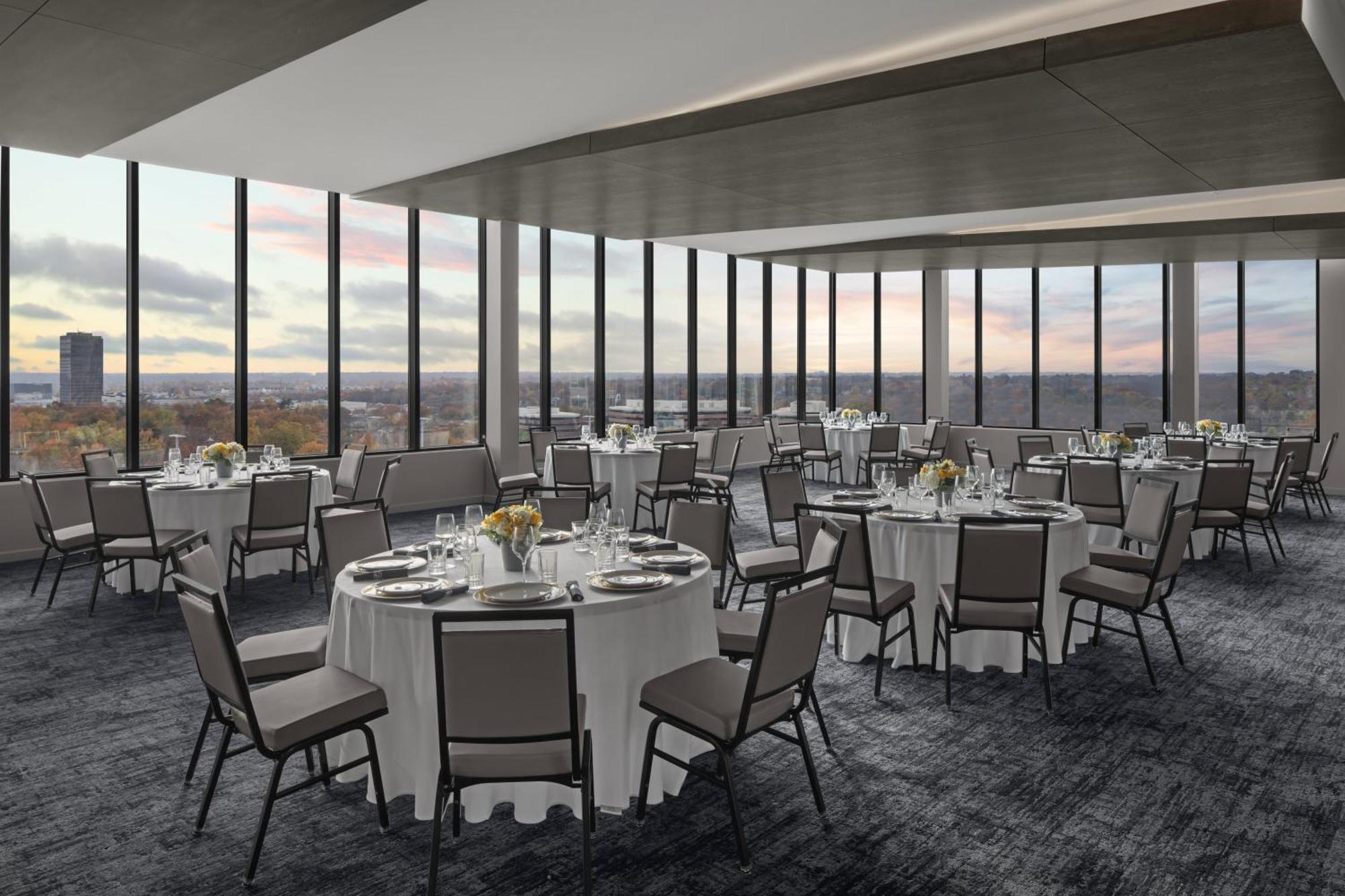 Ac Hotel By Marriott St. Louis Clayton Bagian luar foto