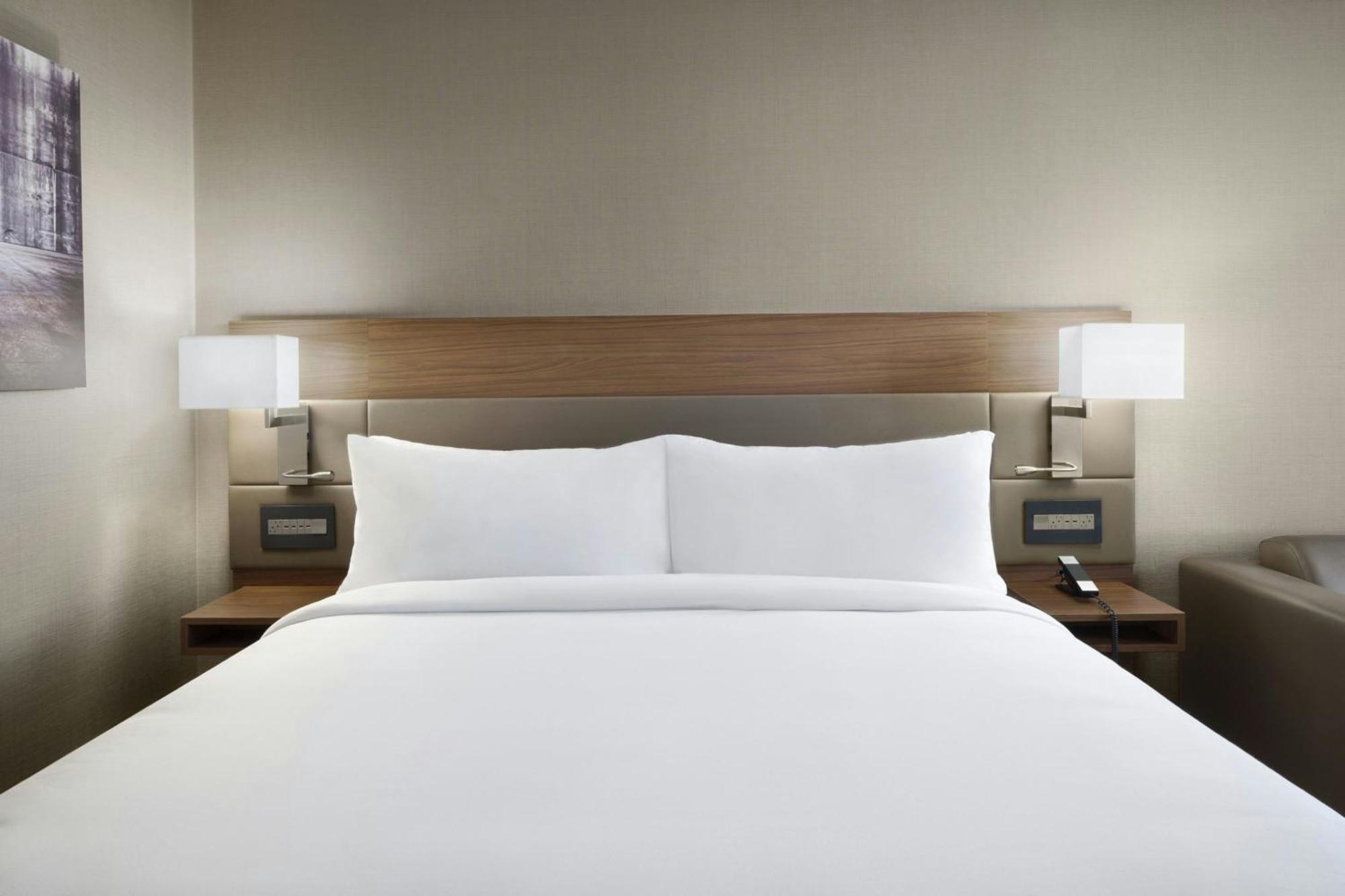 Ac Hotel By Marriott St. Louis Clayton Bagian luar foto
